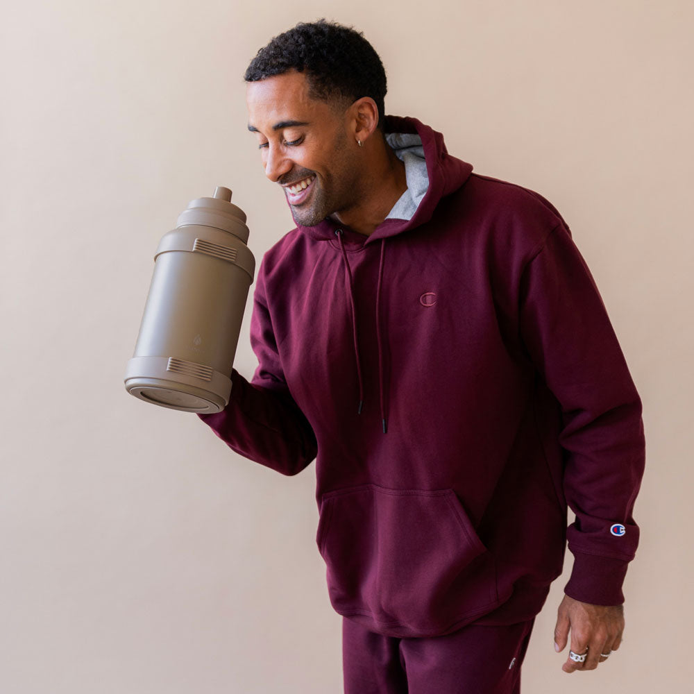 78-oz-titan-bottle-pastel-collection-t9 32_Manna_Website_Lifestyles_Titan_Darker_2.jpg