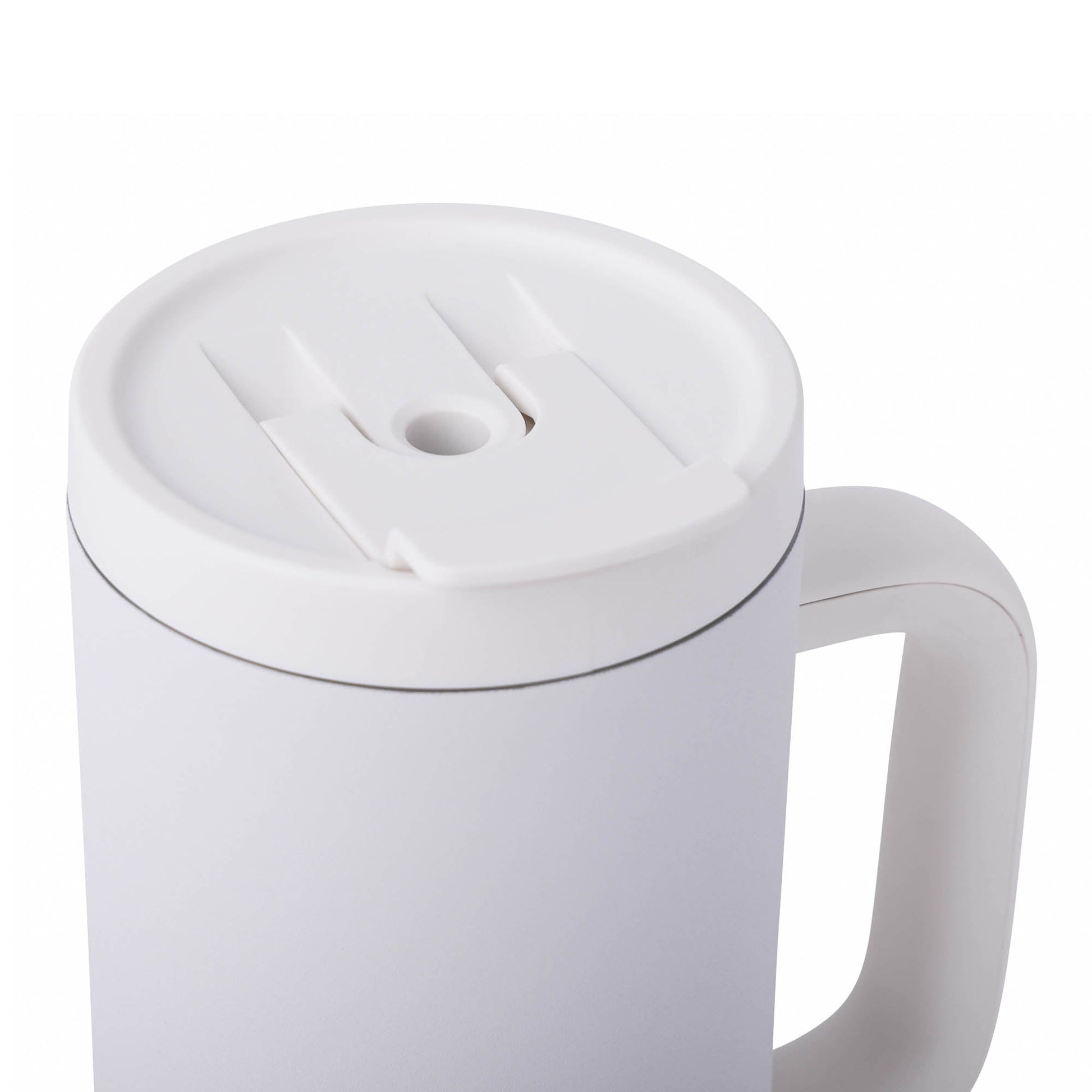 40-oz-leisure-tumbler-f5 CoreHome_MannaHydration_Whites_Raw-42.jpg